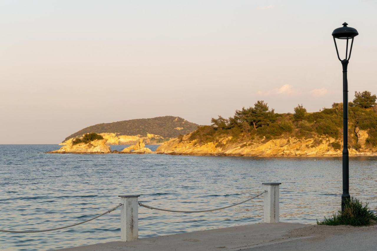 Just On The Sea 1 Villa Nea Iraklitsa Bagian luar foto