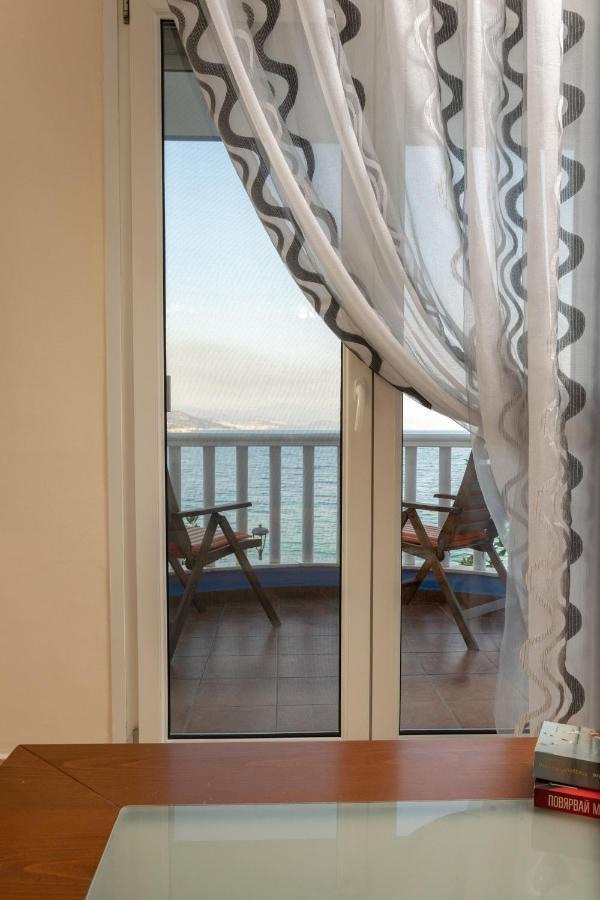 Just On The Sea 1 Villa Nea Iraklitsa Bagian luar foto